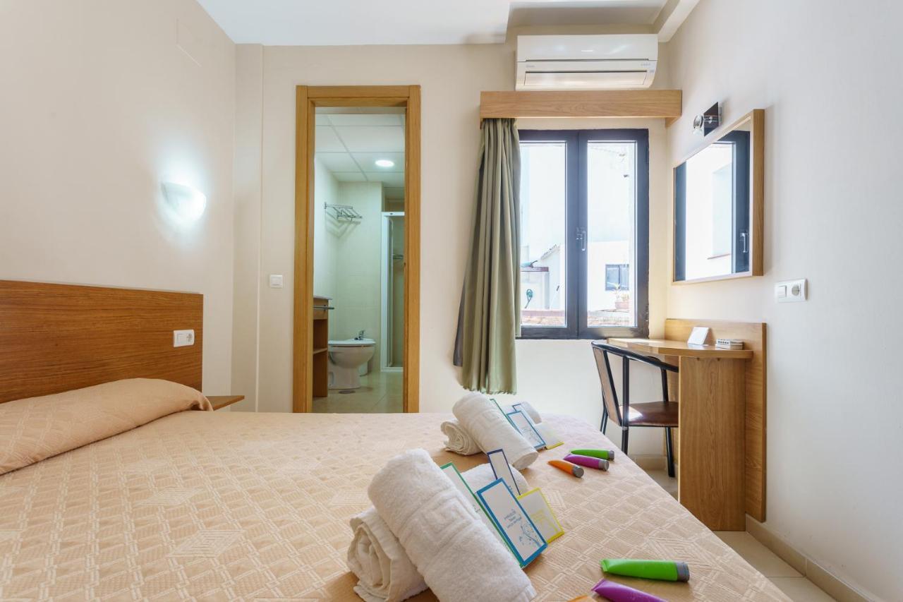 Pensión Costabella Powered By Faro Homes